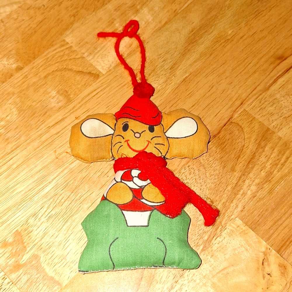 Christmas Mouse "puffett" handmade vintage ornament